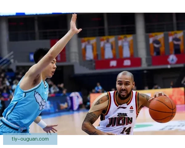 韦瑟斯庞31分救主广厦胜青岛