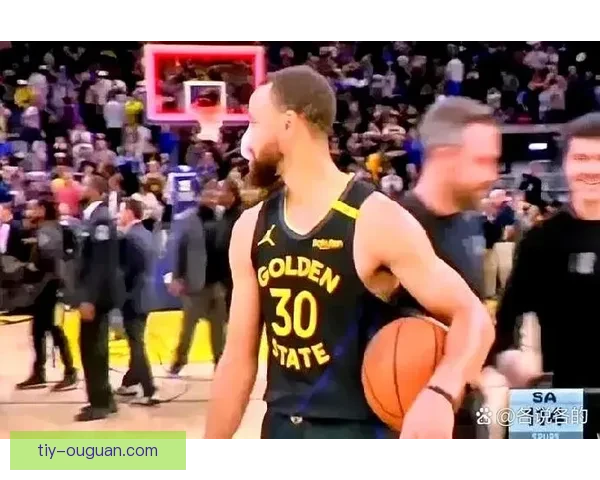 巴恩斯绝杀世界队文班很不高兴