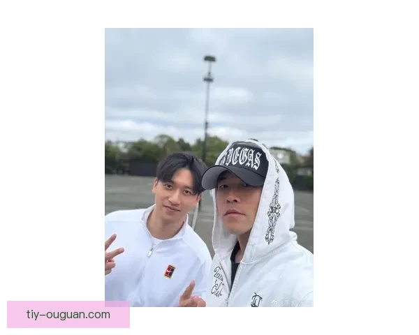 周冠宇与周杰伦墨尔本再聚迎F1揭幕战 周冠宇与周杰伦墨尔本再聚迎F1揭幕战